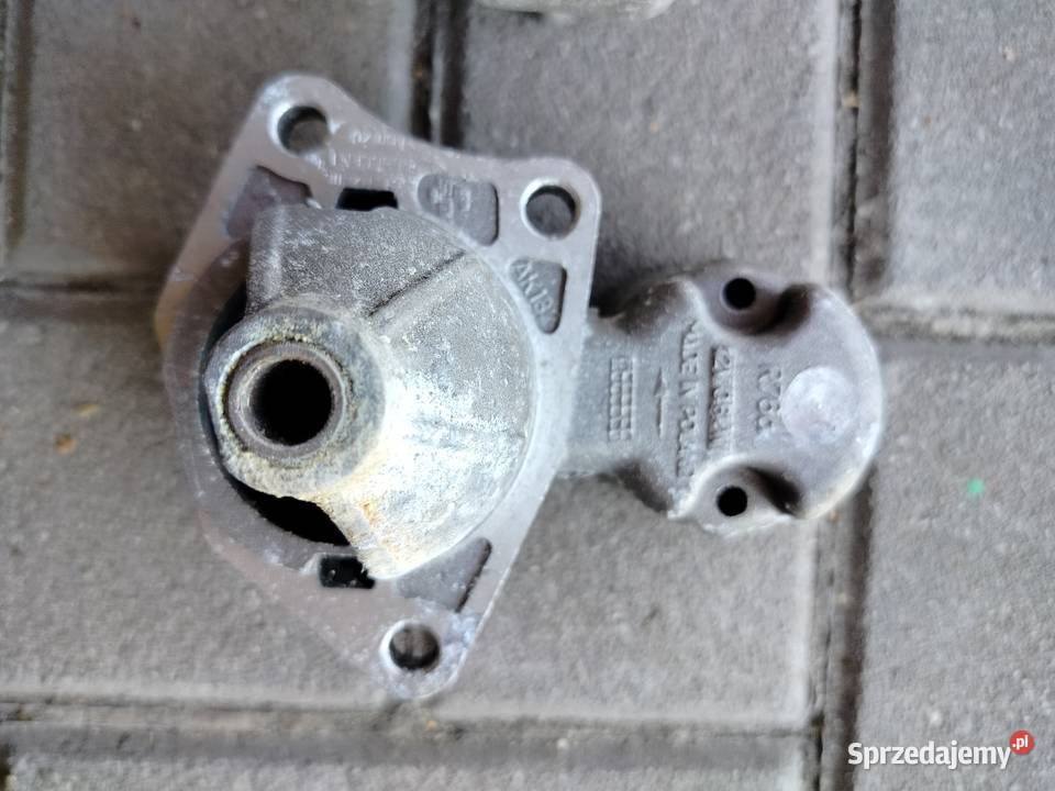 Pokrywa przednia rozrusznika r76a fiat 126p Pszczyna