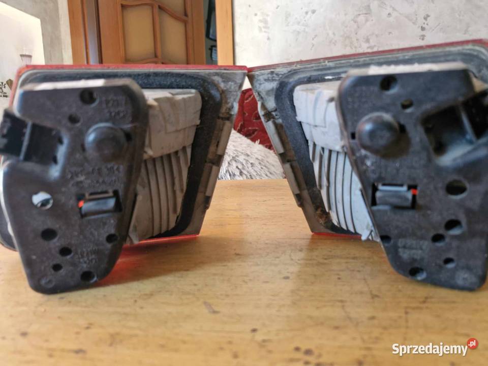 Lampy w klapę bagażnika bmw e46 pomorskie