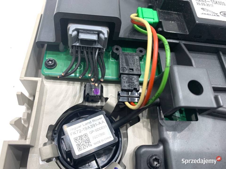 LAMPA SUFITOWA JAGUAR XF II HX6315K609BA Kombi