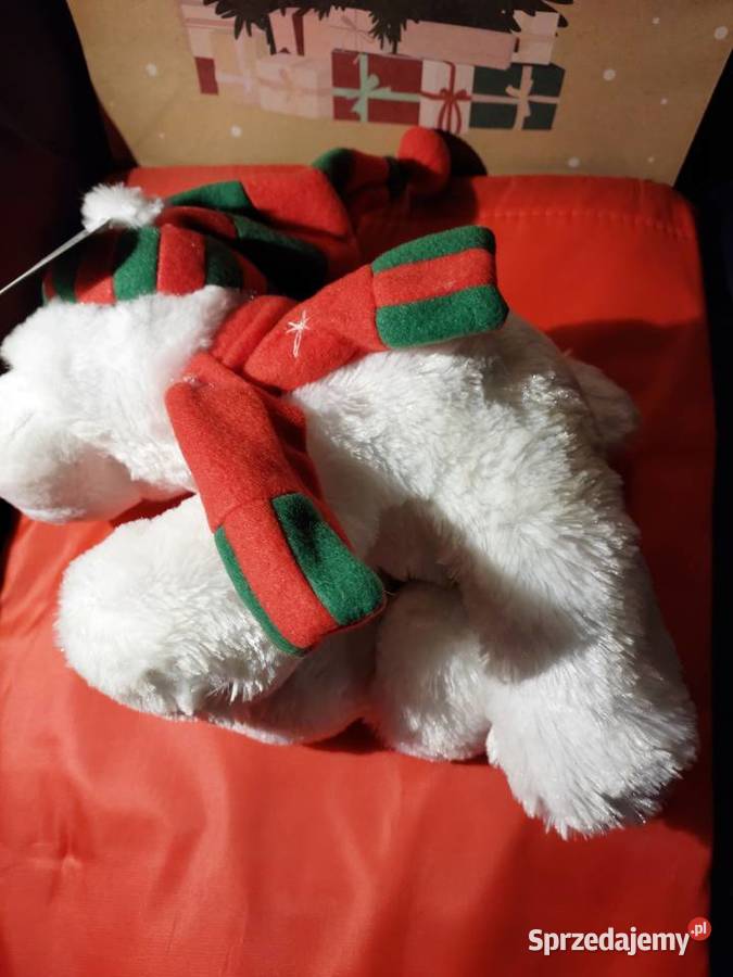 Miś biały w czapce i szaliku sprzedam
