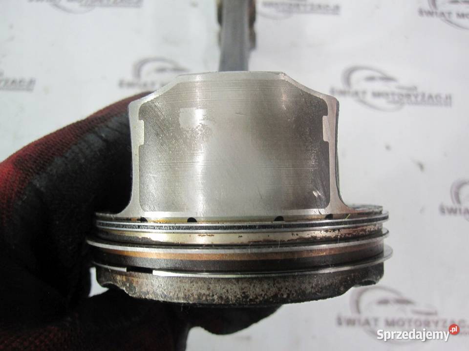 PEUGEOT 208 12 VTI HMZ HM01 82 tłok korbowód Kielce