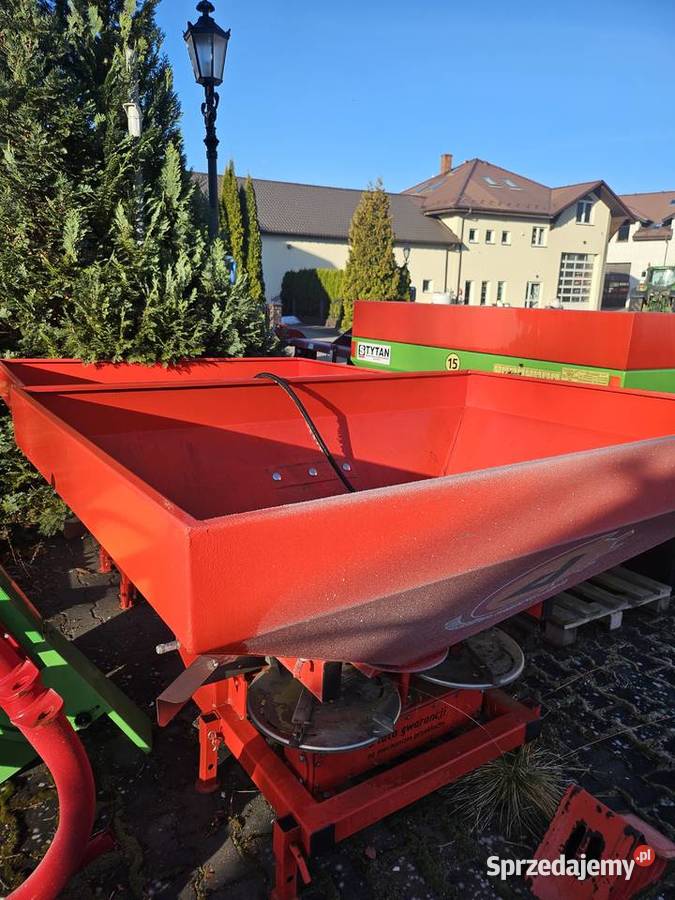 Rozsiewacz nawozów RN800 ALTRO Człuchów