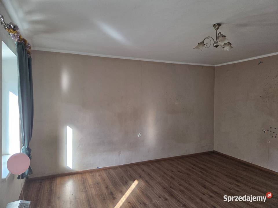 SPRZEDAM mieszkanie w Wałbrzychu Dąbrowskiego 42 miejsce parkingowe Mieszkania Wałbrzych