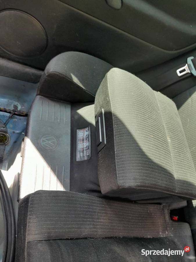 Passat b5 fl kombi tylna kanapa z fotelikami Pozostałe Świerzawa sprzedam
