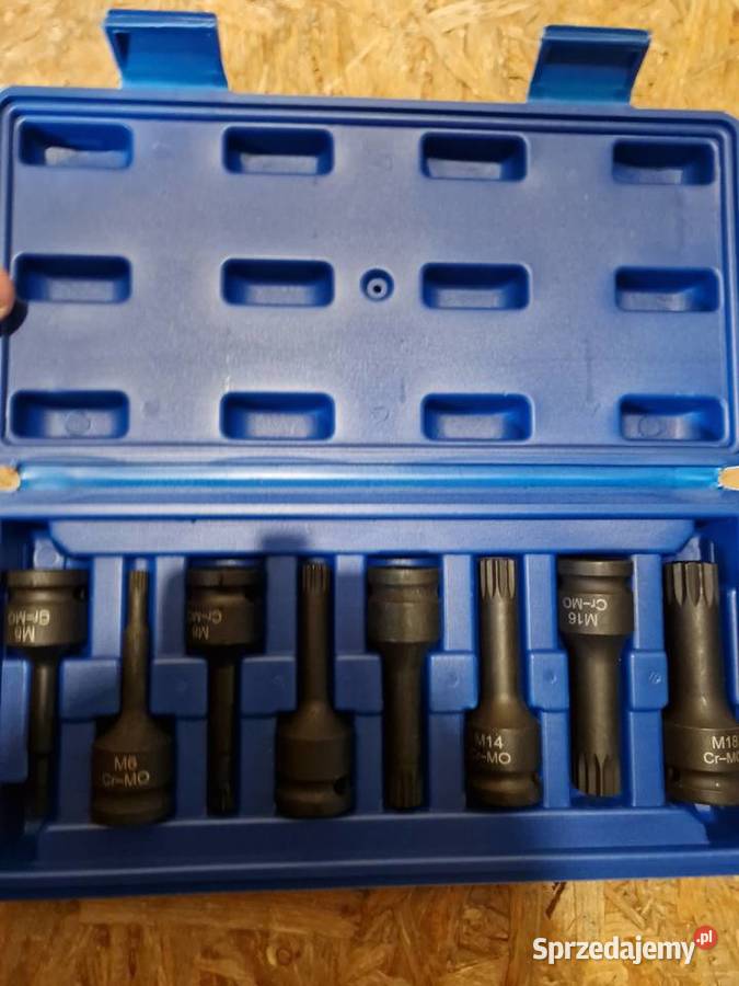 Zestaw 8 kluczy bitów udarowych Spline 12 M5M18 Głogowa sprzedam