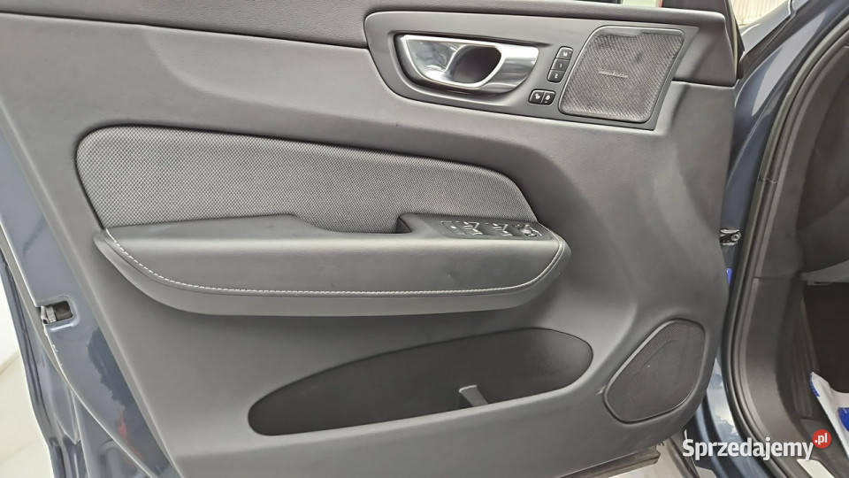 Volvo XC 60 AWD Plus Dark aut Z Polskiego Salonu napęd 4x4