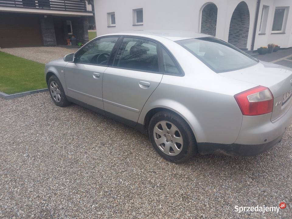 Sprzedam audi a4 b6 19 tdi Sedan / Limuzyna A4 Gromnik
