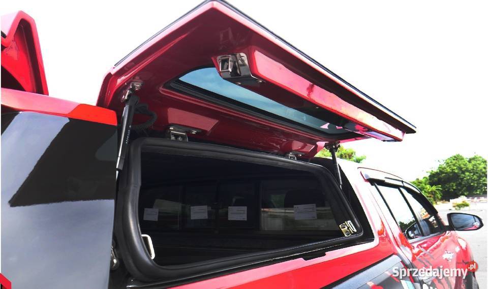 abudowa paki Hardtop Toyota Hilux 2015boki Szyby