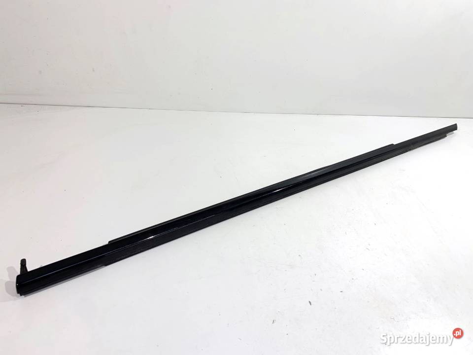 LISTWA ZGARNIAJĄCA PRZÓD LEWY BMW G30