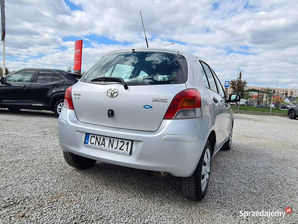 Toyota Yaris Klimatyzacja ElSzyby 5Drzwi Idealny Wągrowiec