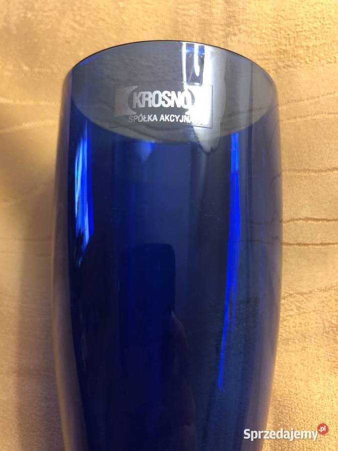 Szklanki kobaltowe łodygowe w stanie 4 sztuki mazowieckie Zegrze