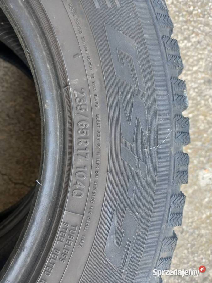 Opony zimowe 2 sztuki TOYO 23565 R17 SUV ŁADNE 2 Mniów