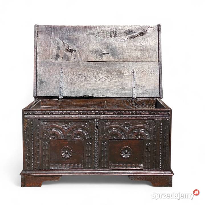 Stara drewniana rzeźbiona skrzynia kufer Gryfice