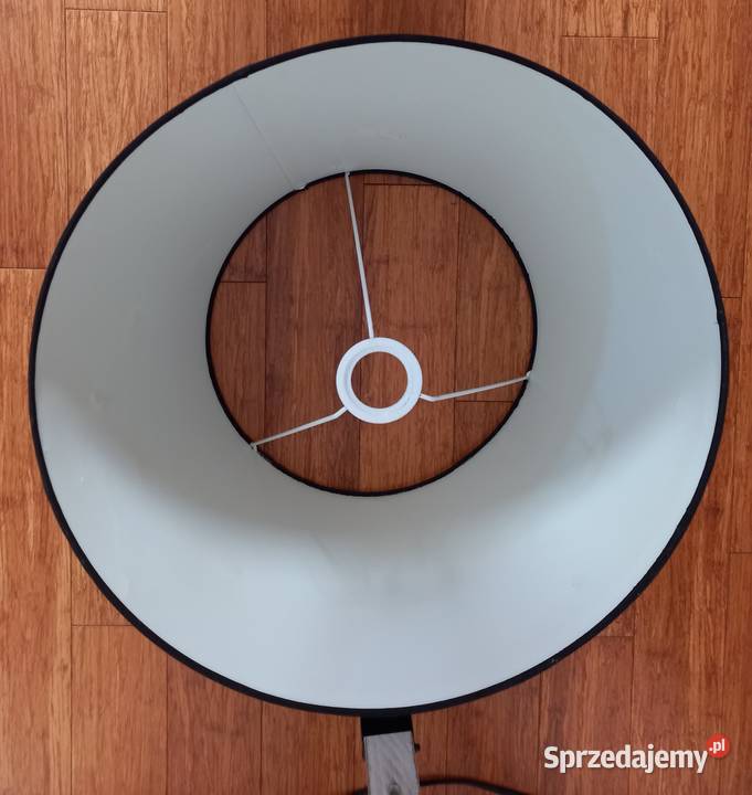 Lampa podłogowa trójnóg Ventaqe Wrocław