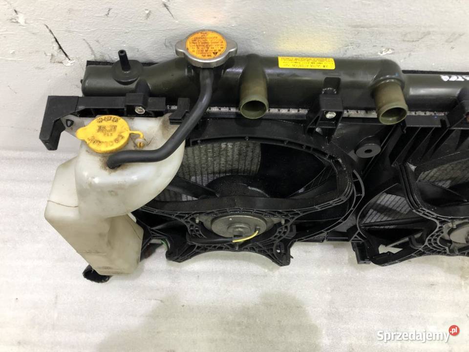KOMPLET CHŁODNIC SUBARU FORESTER III 0813R 20 osobowe sprzedam