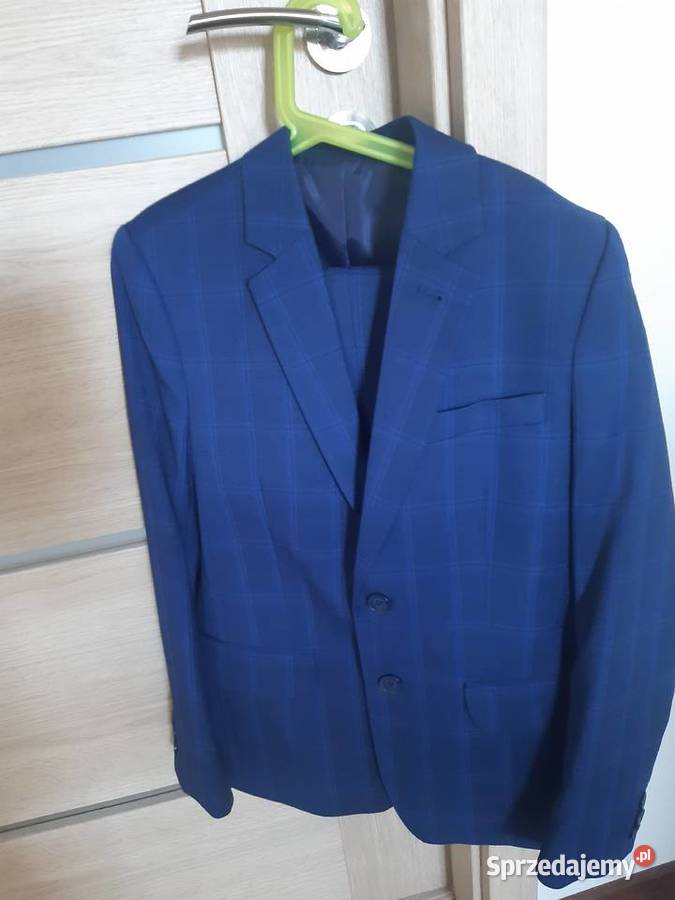 Piękny komunijny garnitur Lębork