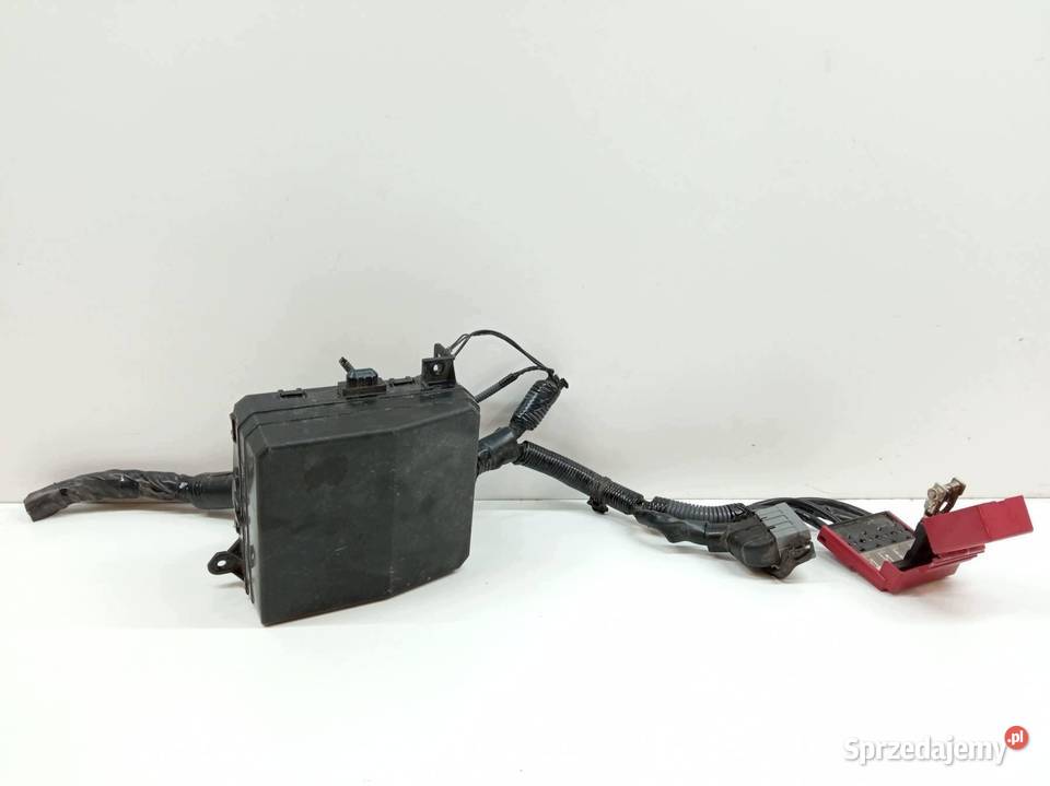SKRZYNKA BEZPIECZNIKÓW KLEMA 16 B 116 Mitsubishi