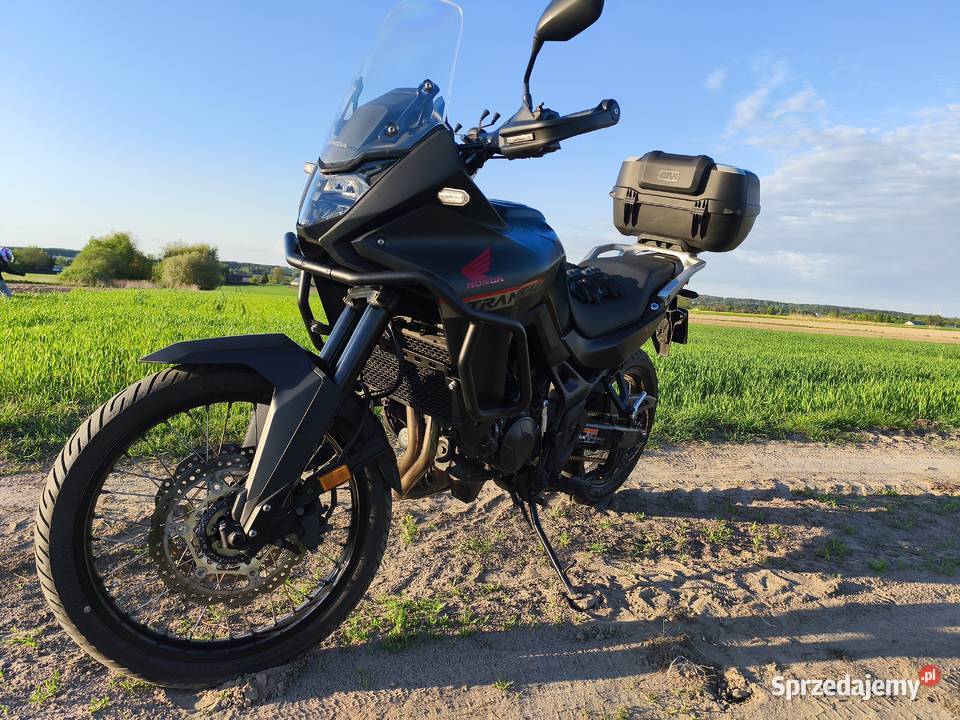 Honda XL750 Transalp Super stan dużym serwisie