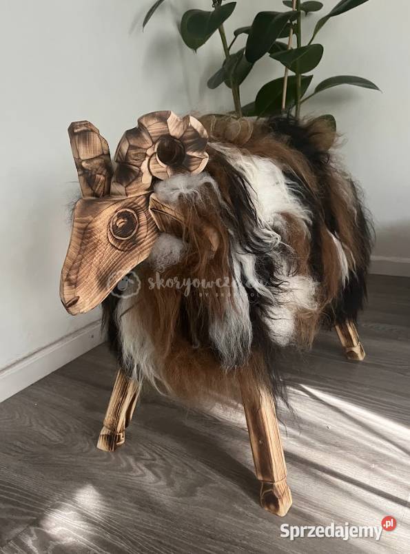 Baran dekoracyjny multicolor drewniany ze skóry Szaflary