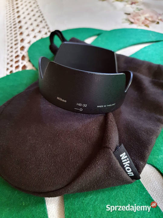 Osłona przeciwsłoneczna Nikon HB32 i etui na Michałowo