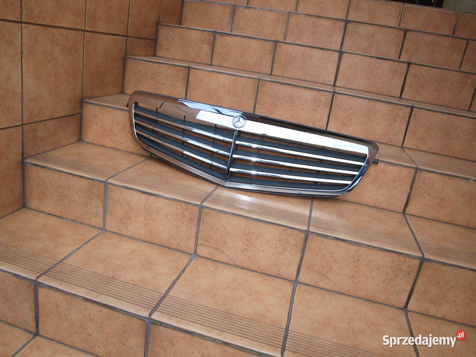 Mercedes C klasa W204 grill chrom atrapa przód wielkopolskie Kalisz