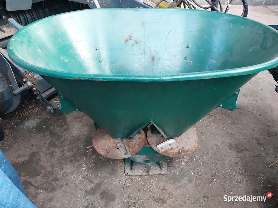 Rozsiewacz do nawozów Amazone 400l Sieradz