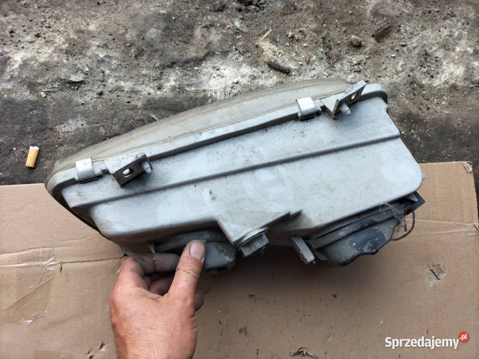 PASSAT B4 LAMPA PRZÓD PRZEDNIA LEWA Kamień-Kolonia