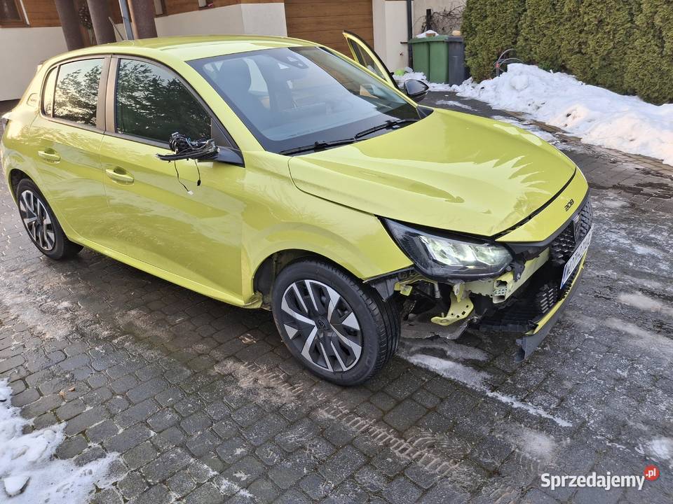 Peugeot 208 przebieg 800 uszkodzony Otwock