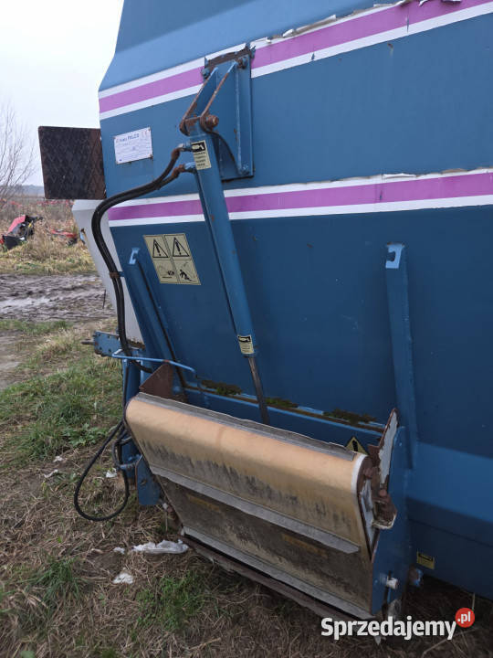 Wóz paszowy Storti FALCO 10 m3