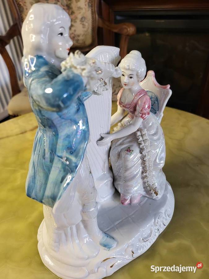 Porcelanowa figurka 8 Kalisz