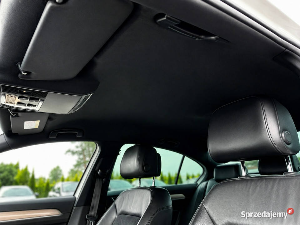 Volkswagen Passat B8 20142023 Sadlno