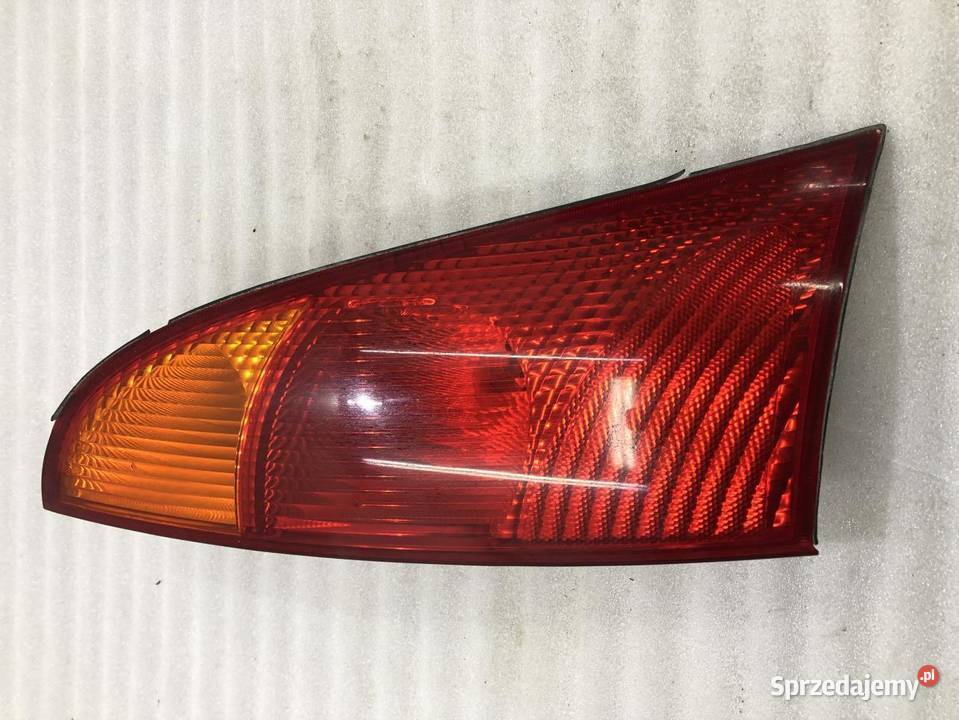 FORD FOCUS MK1 HATCHBACK LAMPA LEWY TYŁ sprzedam