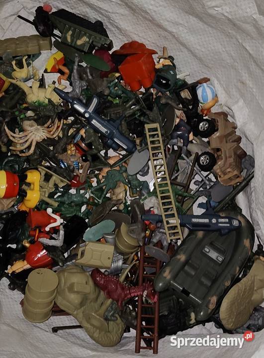 sprzedam żołnierzyki i inne mieszane 4M sprzedam