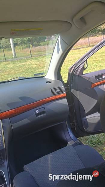 TOYOTA AVENSIS T25 2005 r z silnikiem 22 D4D 150 opolskie