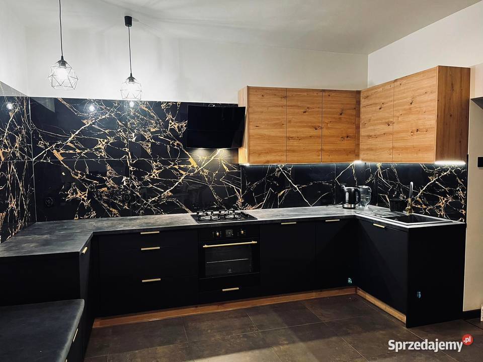 Meble kuchenne na wymiar kuchnia lakier akryl Częstochowa