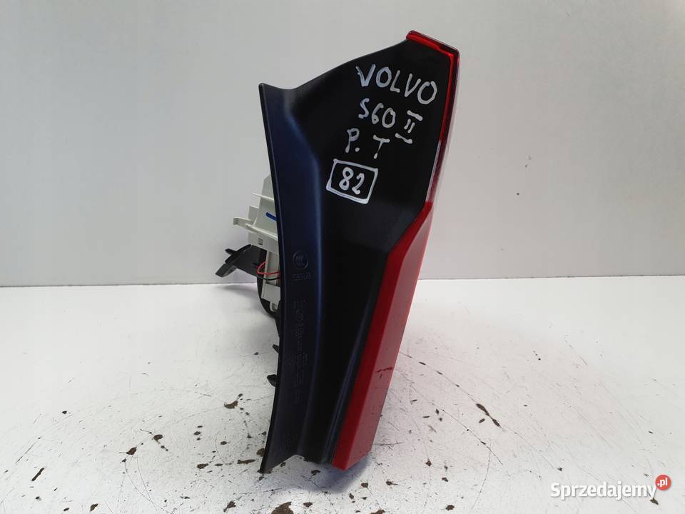 Volvo S60 II 1013r TYLNIA TYLNA prawy tył ŁADNA Lampy tylne Motoryzacja Rudka