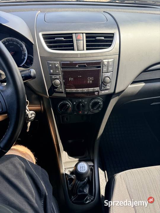 Suzuki Swift Benzyna 2013r 203000km lubelskie Tomaszów Lubelski