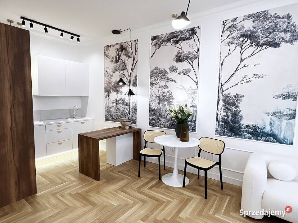 LUX 2 pokoje KAMIENICA XVIII W STARE MIASTO 3 piętra i więcej Warszawa