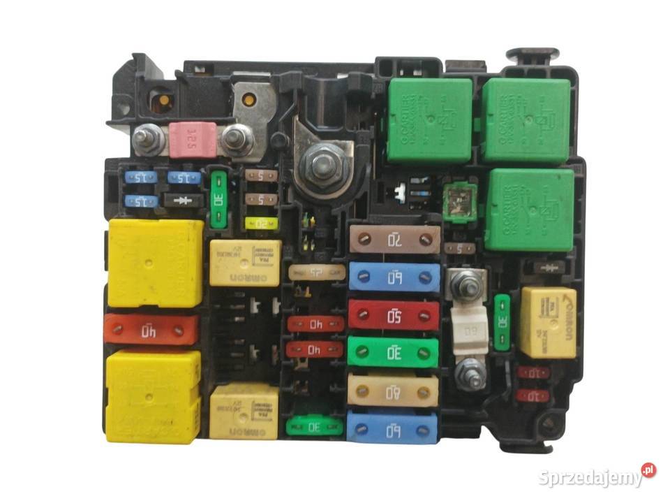SKRZYNKA BEZPIECZNIKÓW 9808959080 20 D 122 Skrzynki bezpieczników