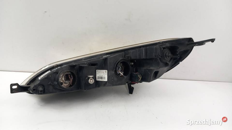 PEUGEOT 407 LIFT LAMPA PRZÓD PRAWA Lampy przednie Zbierkowo