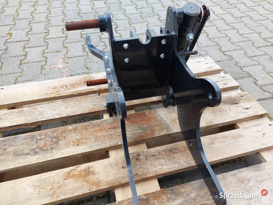 Przedni podnośnik do ciągników ogrodniczych 1020