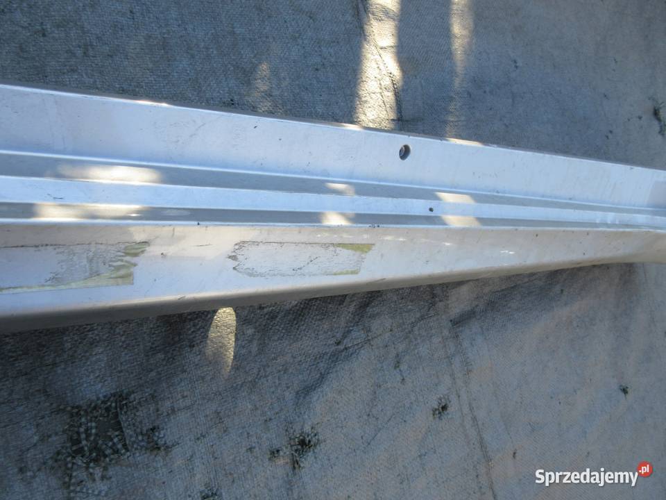 TOYOTA AVENSIS T27 LISTWA PROGOWA PRAWA PROG Ruda Śląska