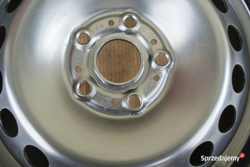 Alu Oryginał VW 5x112 6Jx16 ET50 Stan Touran aluminiowe Dynów