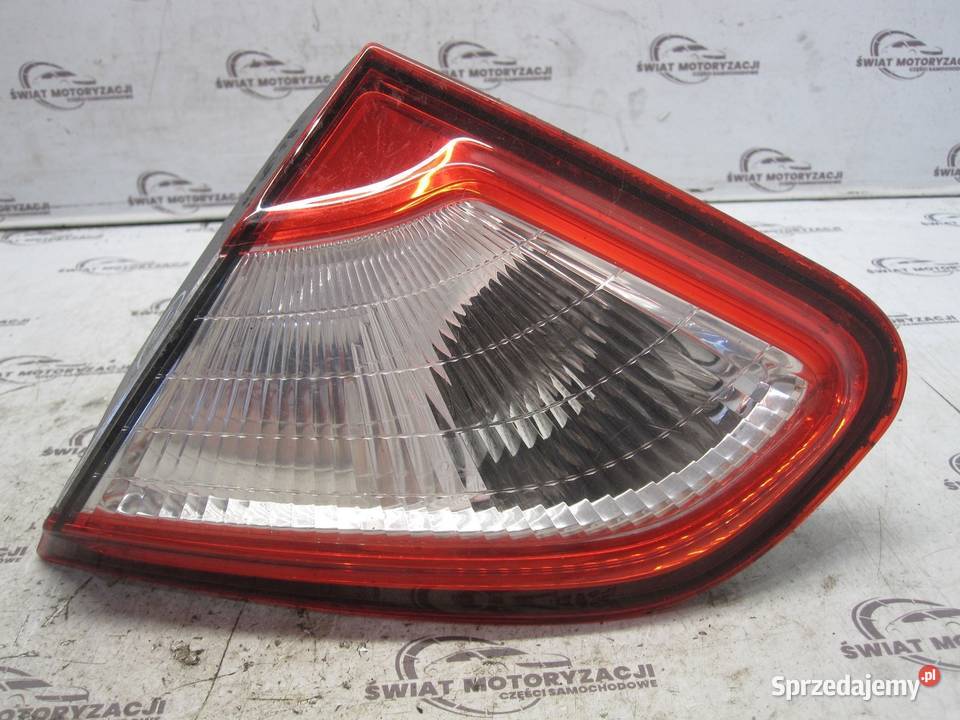 QASHQAI I J10 LIFT 11r lampa prawa tył w klapę prawe Kielce