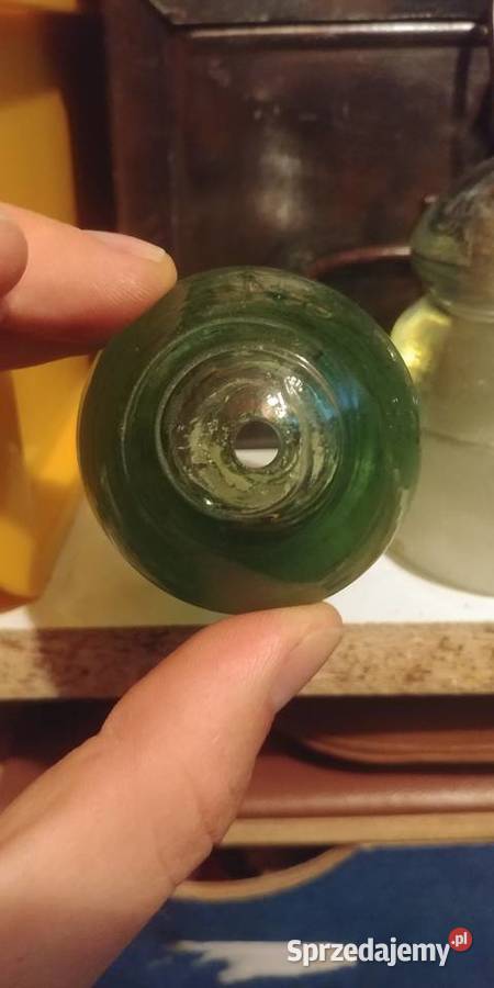 Izolatory szklane nawiercone pod lampy Tczew