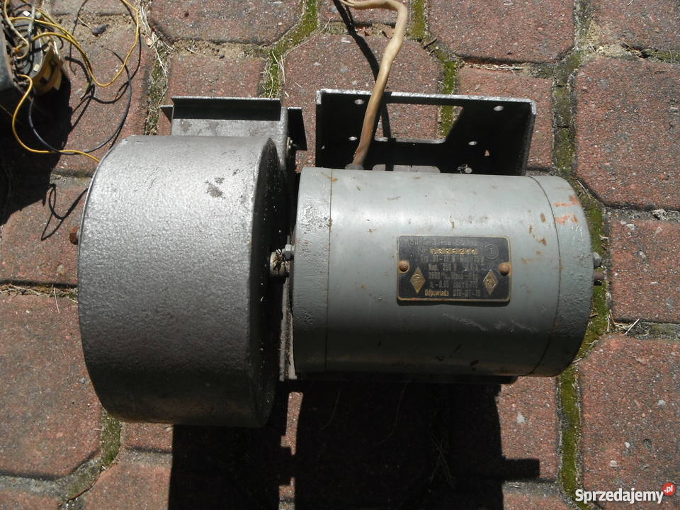 Silnik DT75W z dmuchawą 2800 obrmin 220V 04A Części i akcesoria Chlewiska