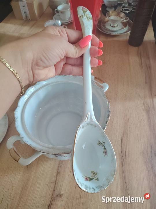 Waza porcelanowa z chochlą Iwona Chodzież Poznań