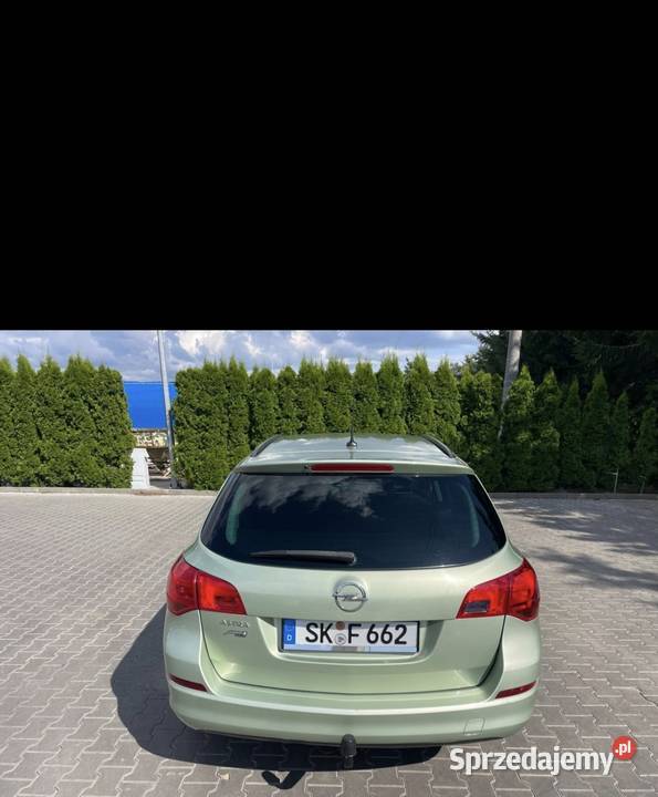 Opel Astra 16 benzyna 2011