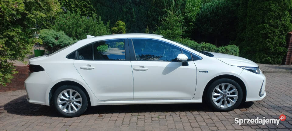 Toyota Corolla ECVT 18 Hybryda Pełna historia bluetooth Gdańsk