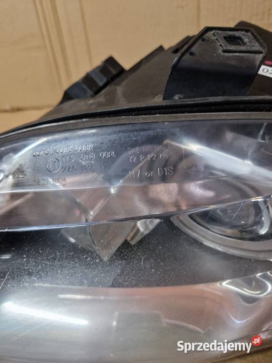 Lampa lewy przód bixenon biksenon Audi a4 b7 Kopacz